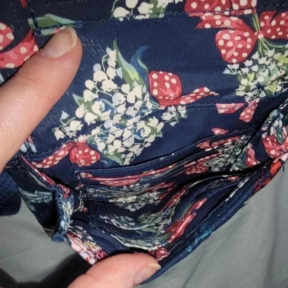VERA Bradley purse - Picture 10 of 14